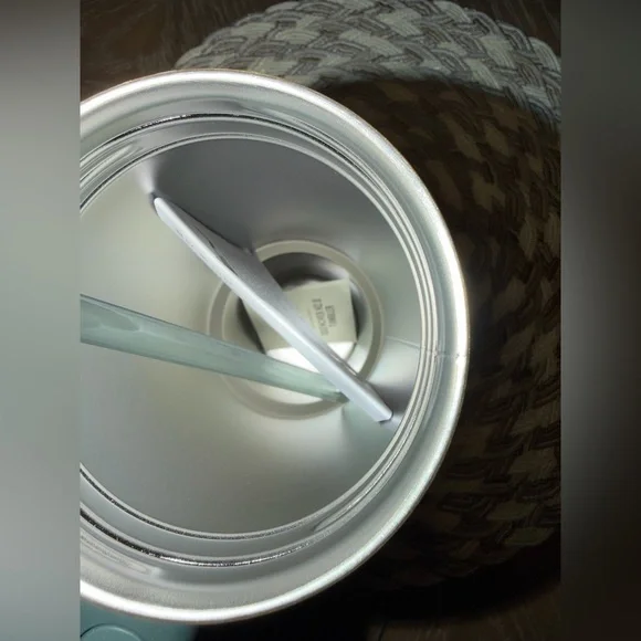 Stanley 30oz holiday botanicals tumbler NWT - Picture 4 of 4